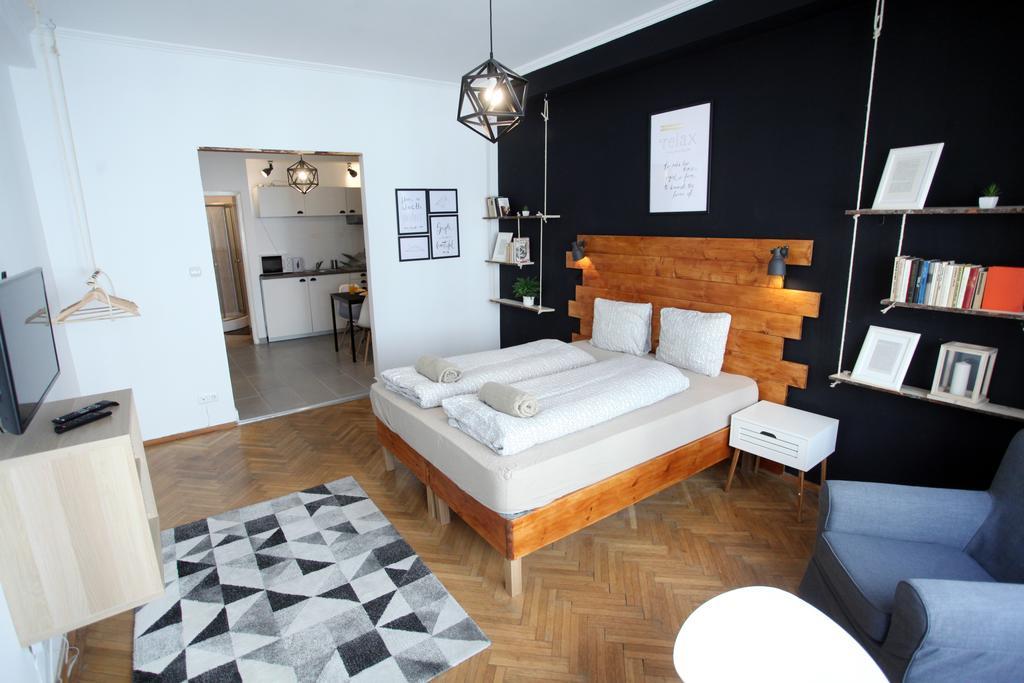 D.Five Inspire Apartment Будапеща Екстериор снимка
