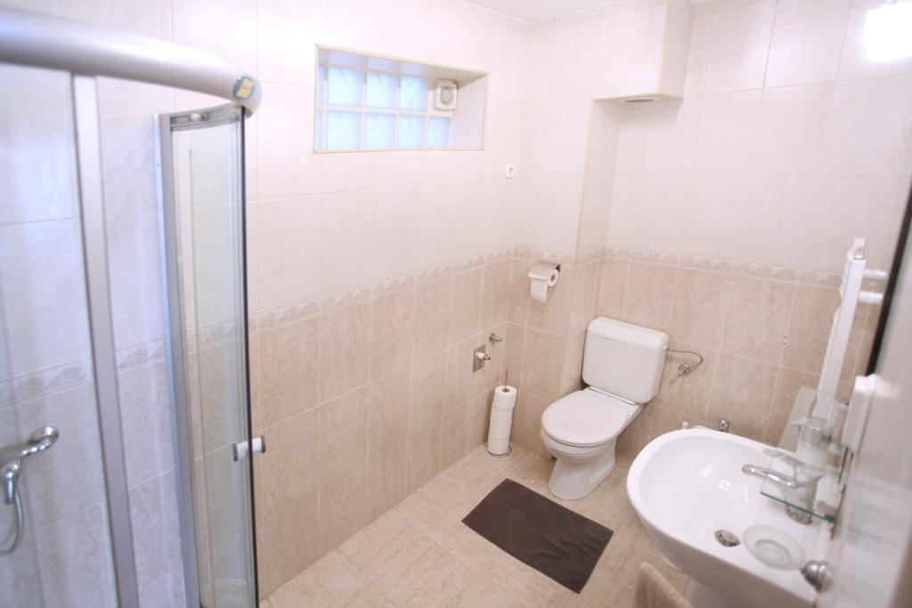 D.Five Inspire Apartment Будапеща Екстериор снимка
